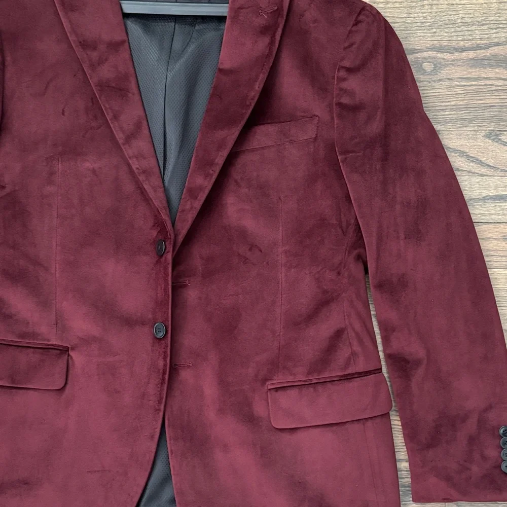 Mens Wearhouse luxurious burgundy