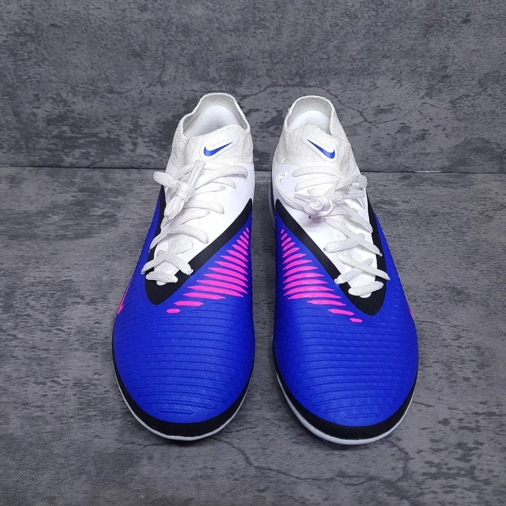 Nike selling pair