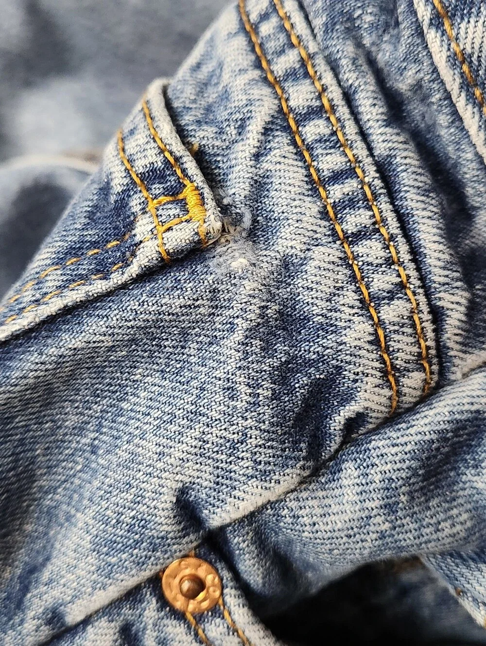 Vintage Levi's 505 Orange Tab Jeans Size 34/30