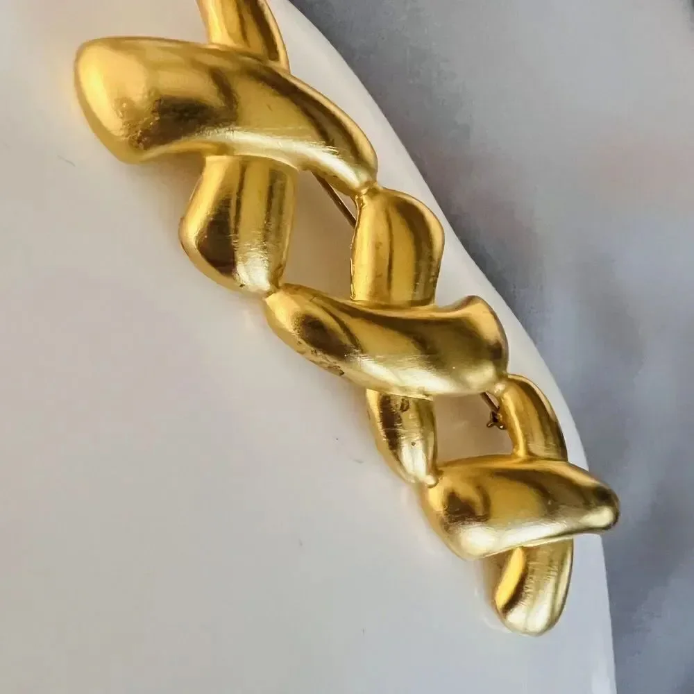 Anne Klein unsigned anne