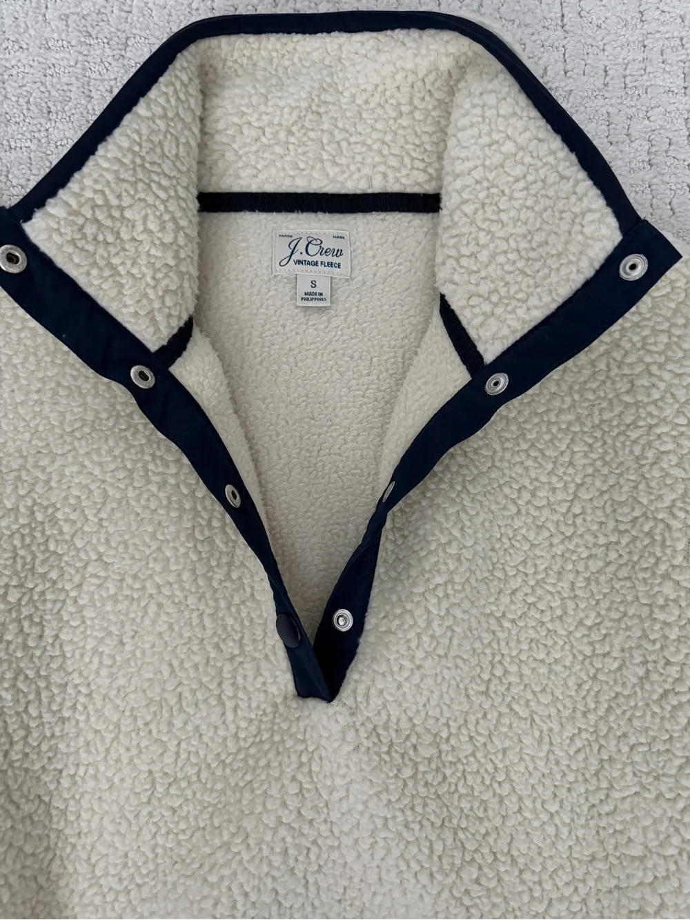 J. Crew Vintage Fleece Cream Pullover with Contrast‎ Navy Trim Preppy Classic