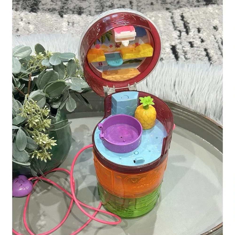 Polly mattel pocket