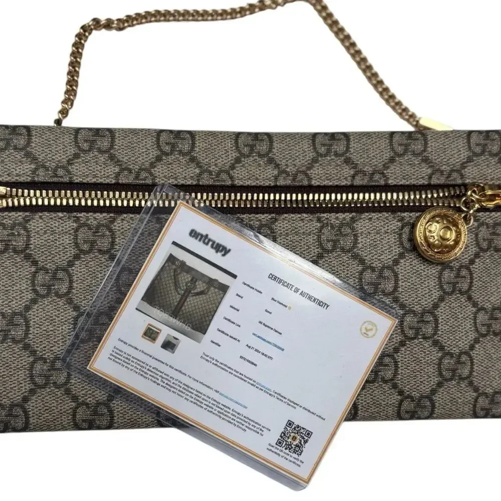 Gucci gg supreme