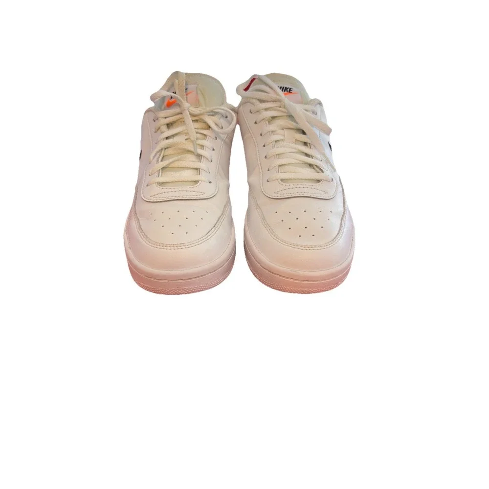 Nike excellent home size