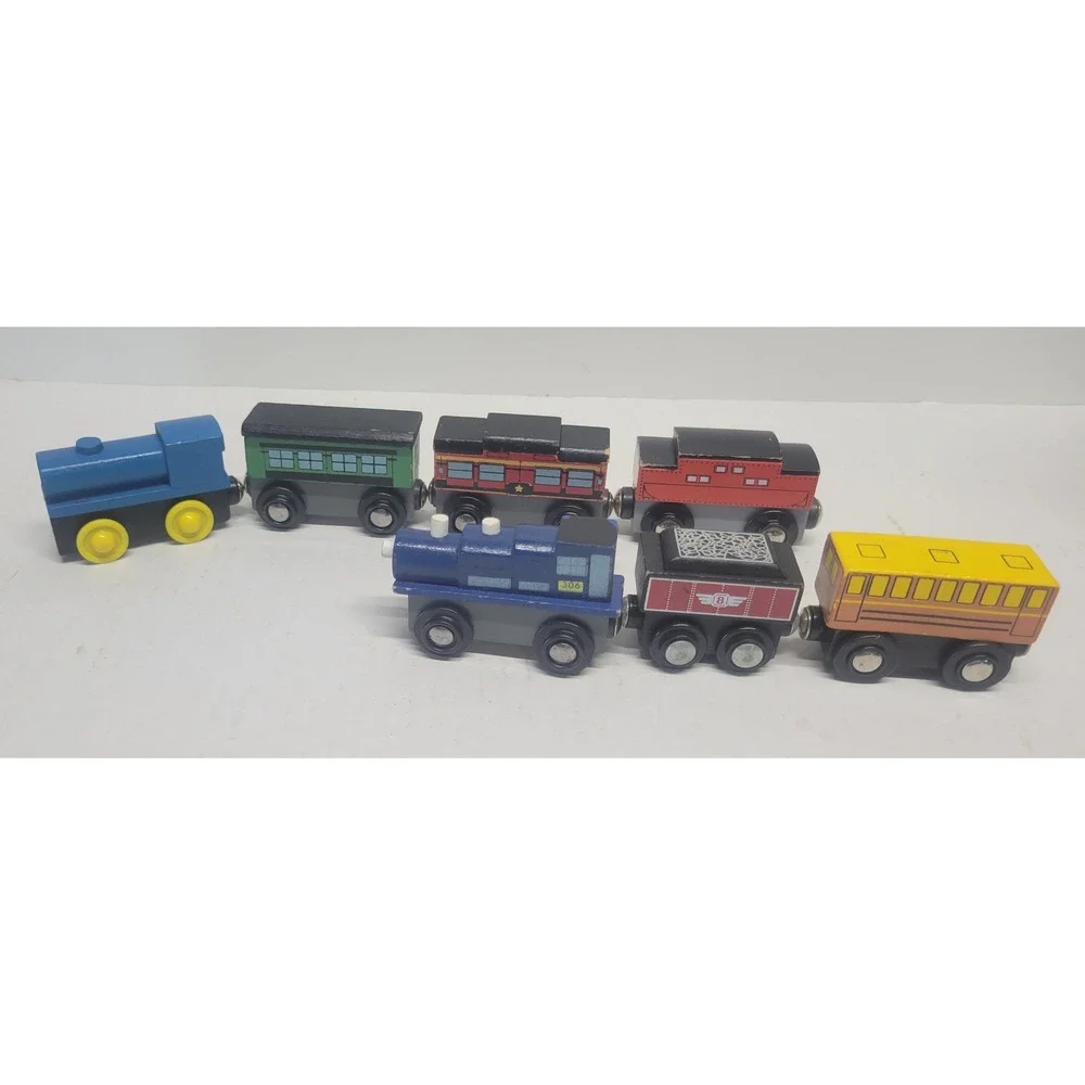 7pc Wooden Magnetic Train Car Set Blue Engine 306 Red Tender 8 Railway‎ Toys