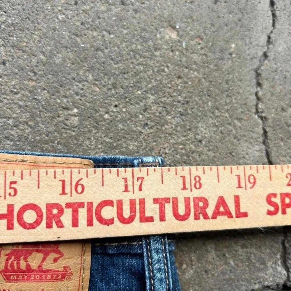 Levis 34 35x32 #school