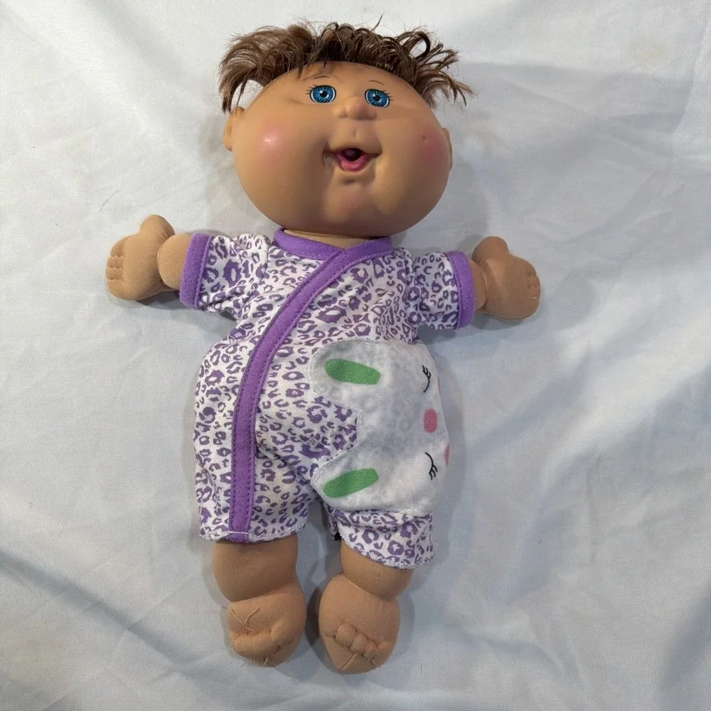 Cabbage Patch Kids very clean