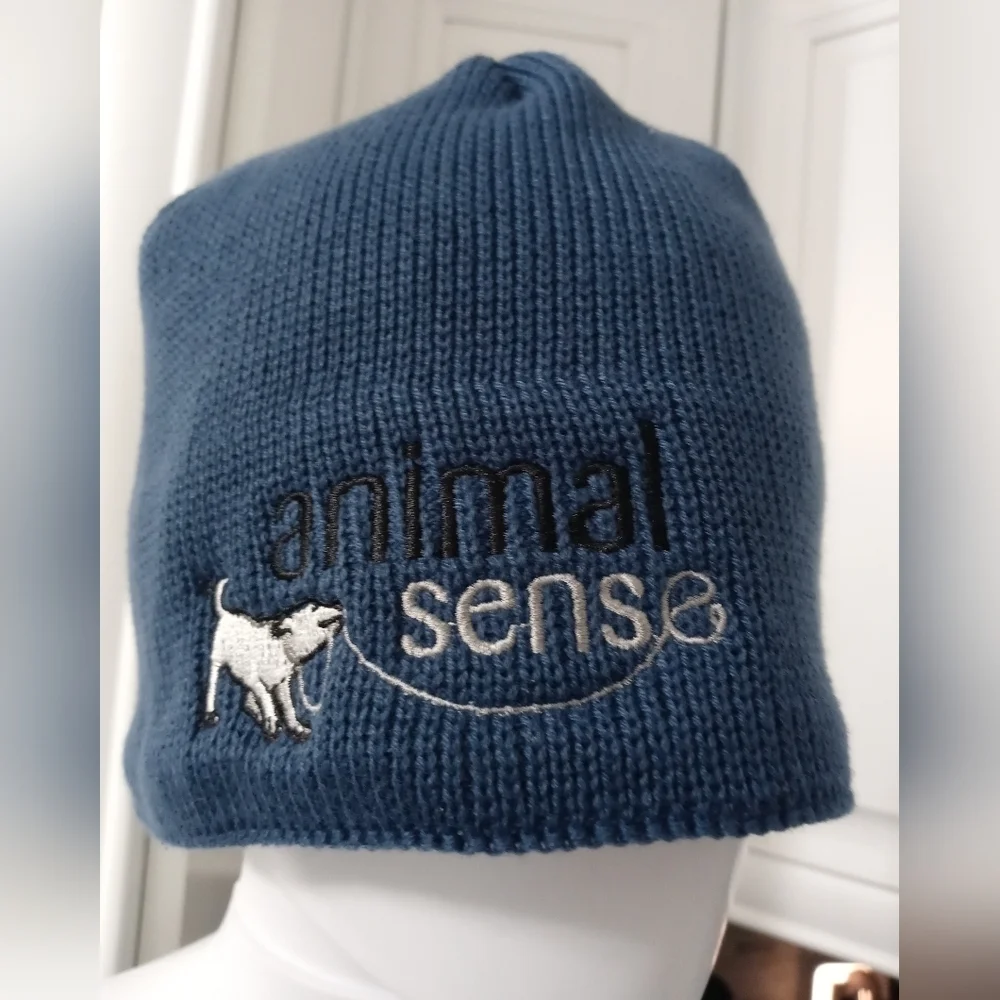 The North Face Navy Blue Knit Cap Hat w 