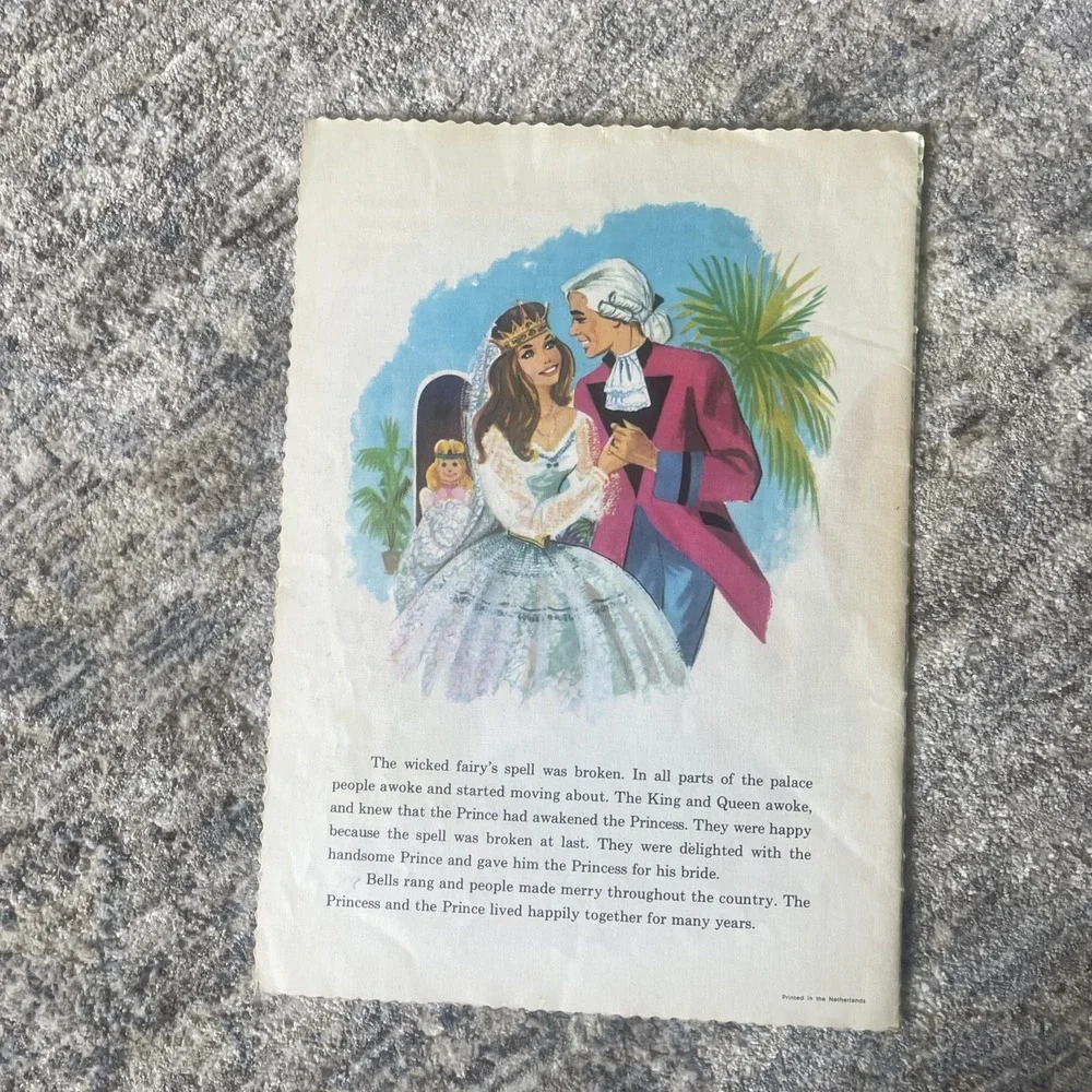 The Sleeping Beauty Linen-Like Story Book Vintage‎ Collectible Amazing Color