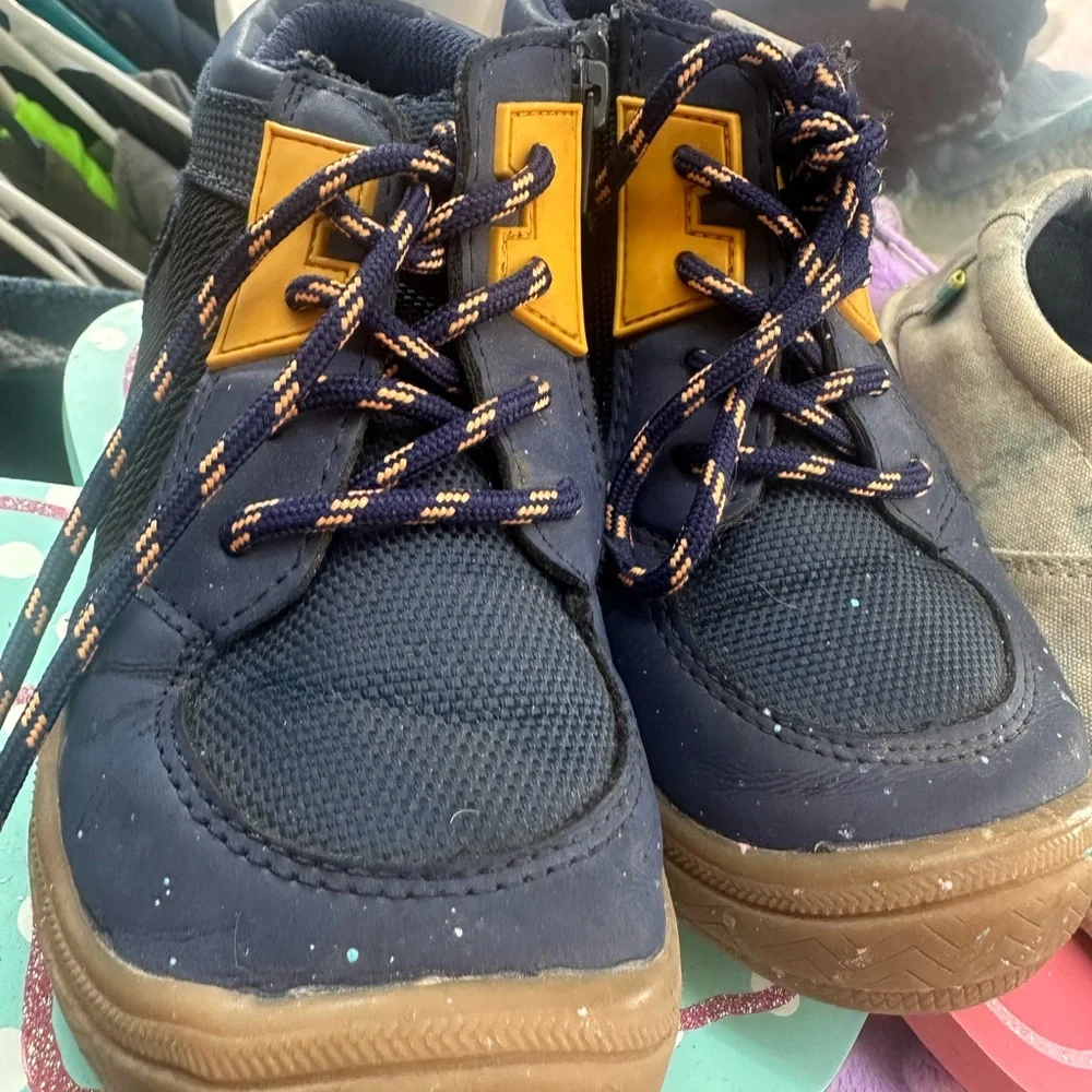 Cat &‎ Jack Navy and Brown Kids Sneakers