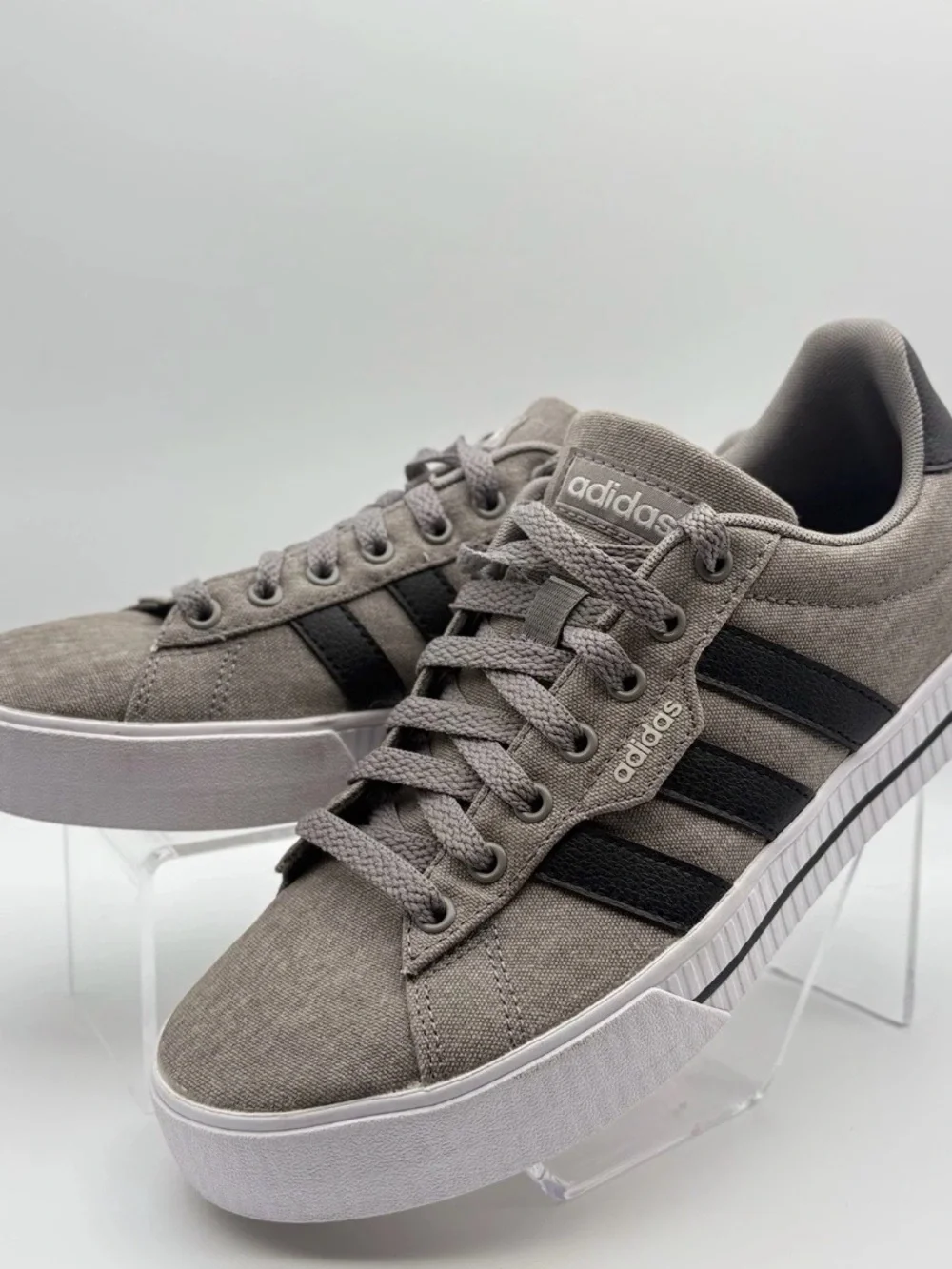 adidas low top
