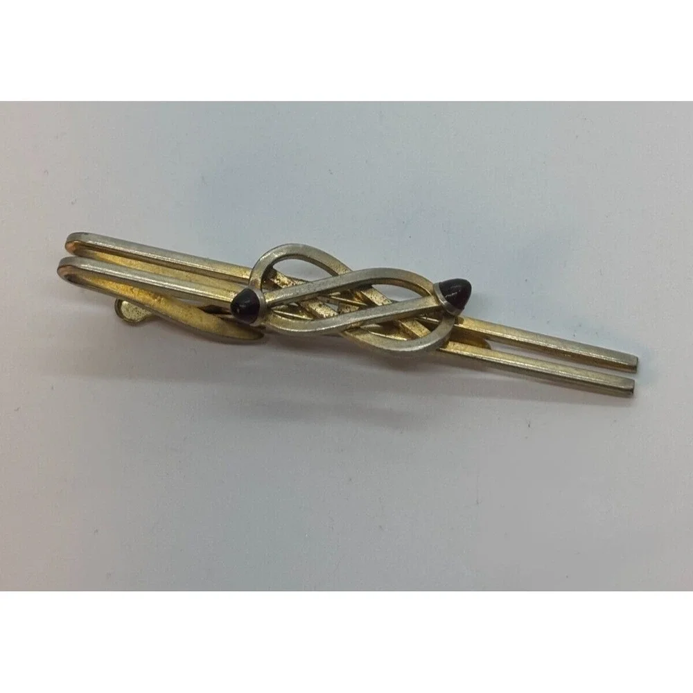 Vintage Tie Bar Gold Tone Intricate Knot Detail‎ Red Stones Hickok