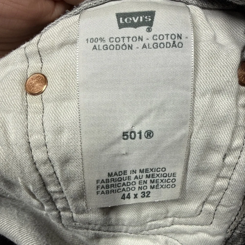 Levis item levis