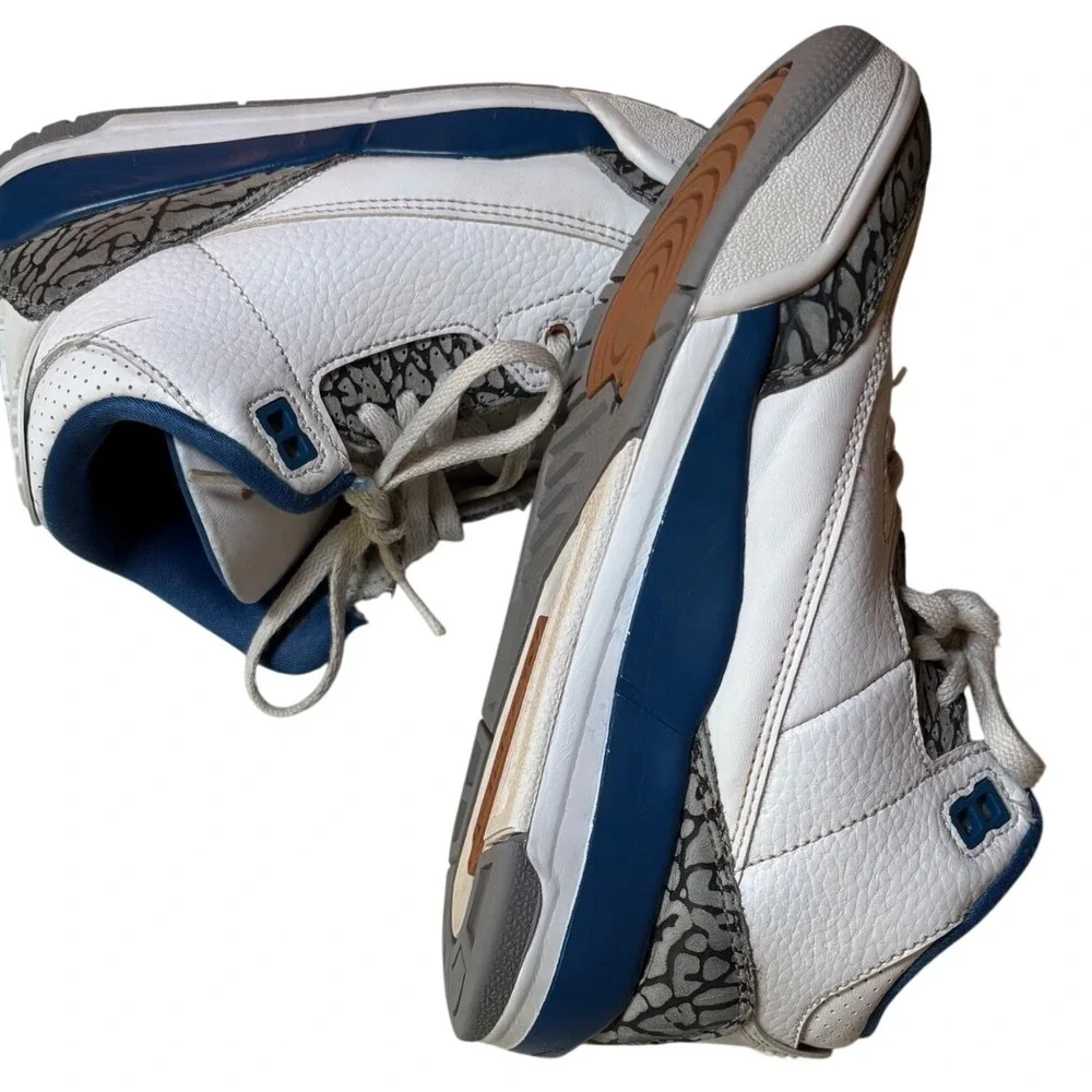 Converse excellent preowned
