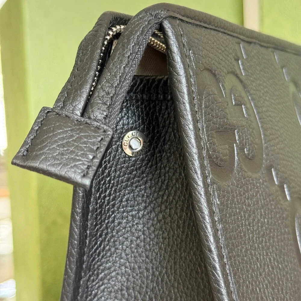 Gucci grained leather