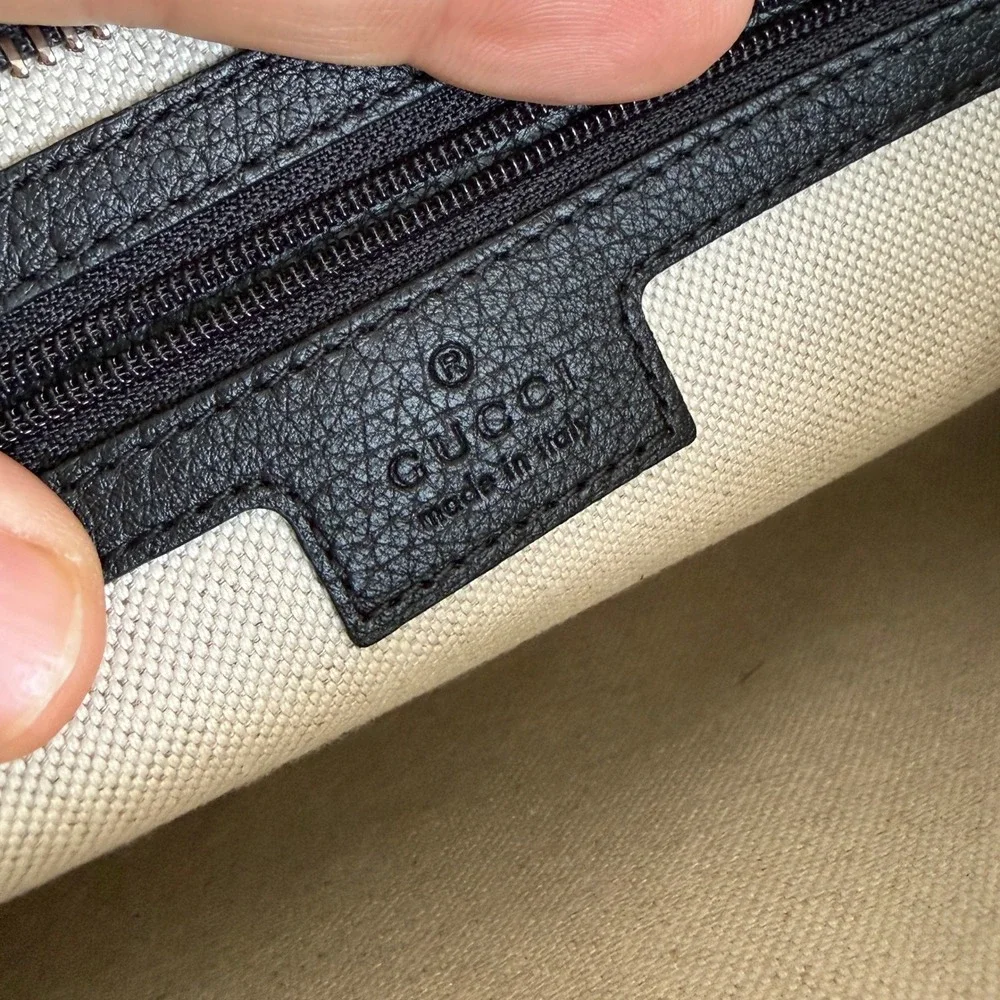 Gucci grained leather