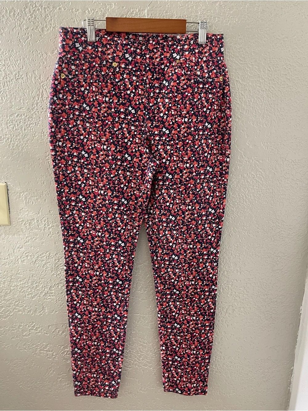 Michael Kors Women’s Casual Multi-Colored‎ Slim Stretchy Jegging Pants Medium