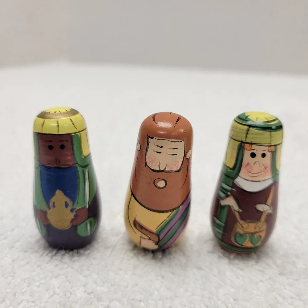 N/A wooden minature