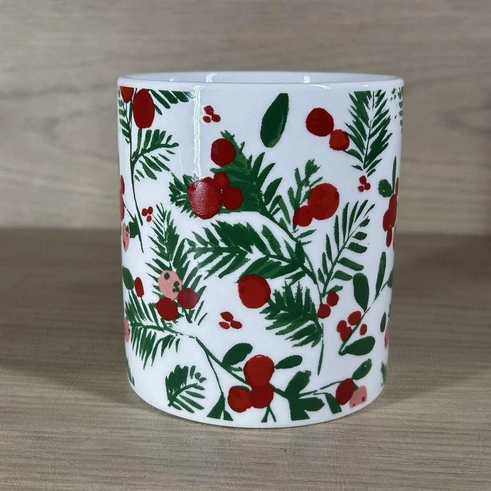 Threshold mug hollyberry