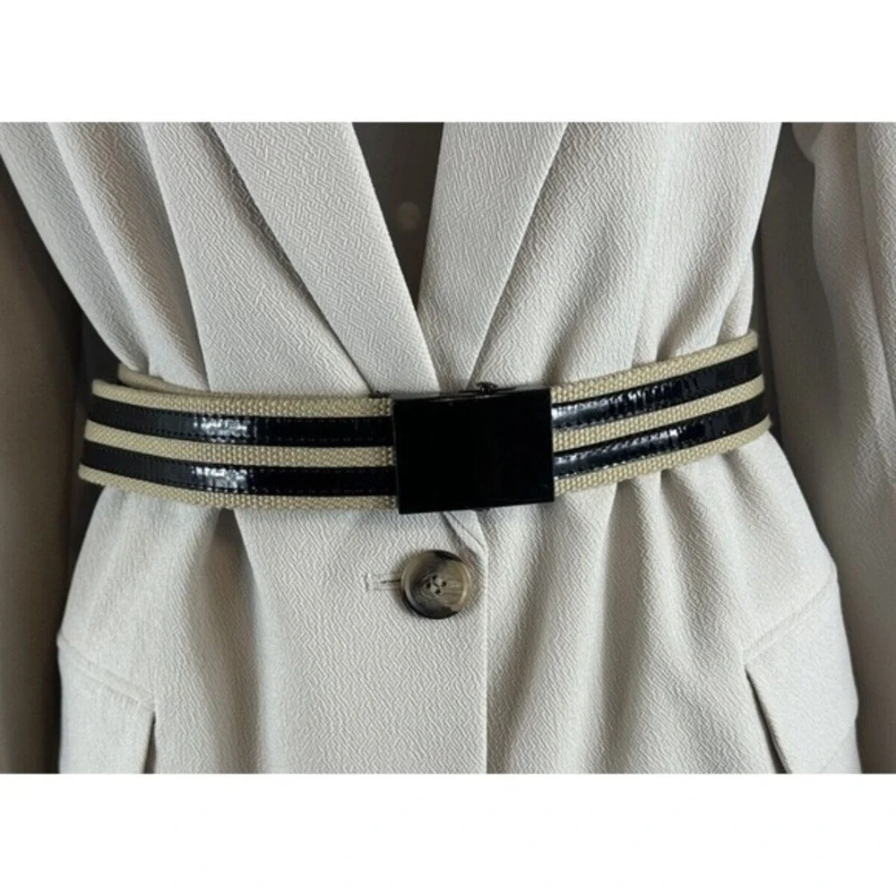 unbranded woven canvas