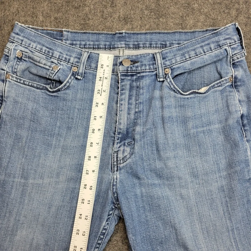 Levis note material