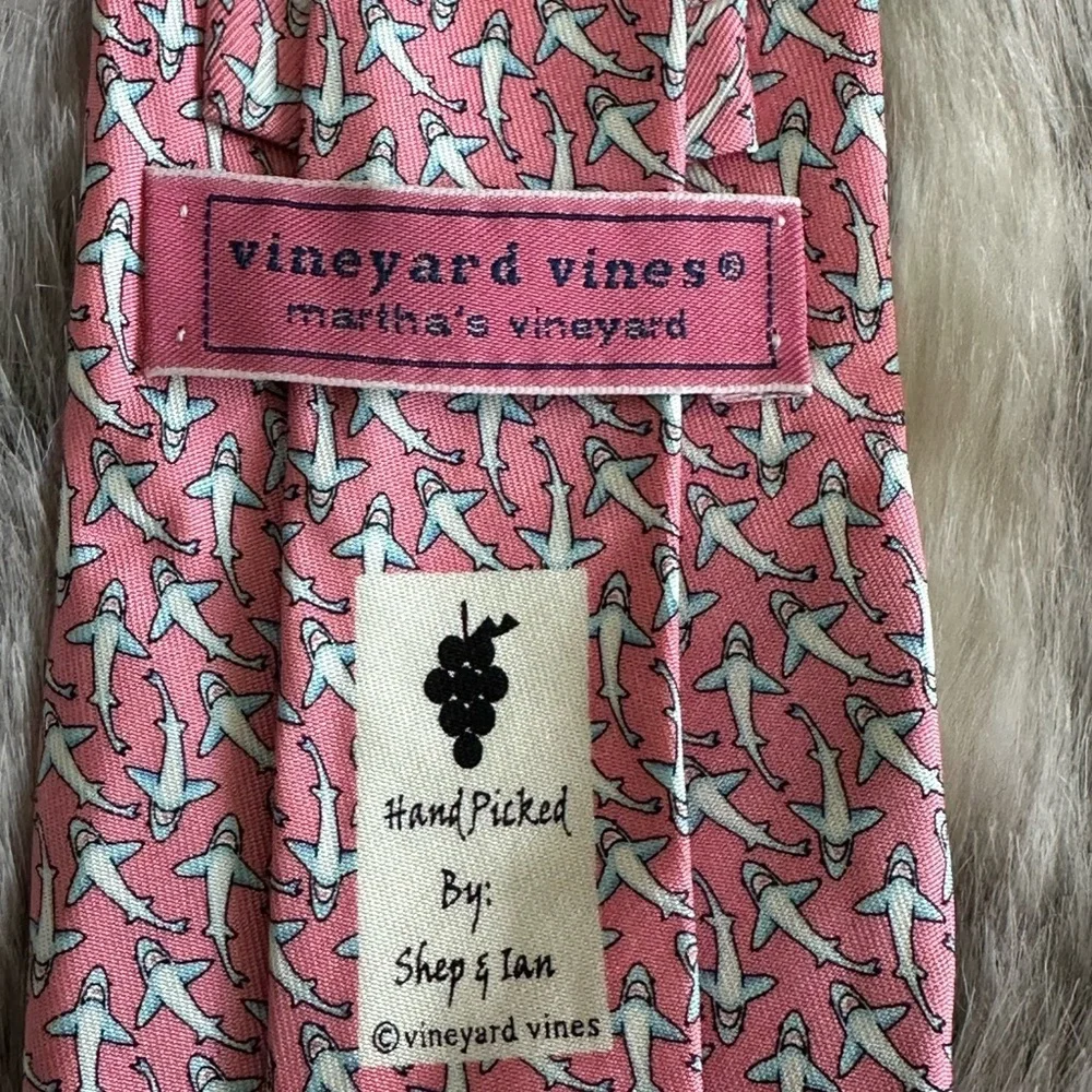 Vineyard Vines wore once