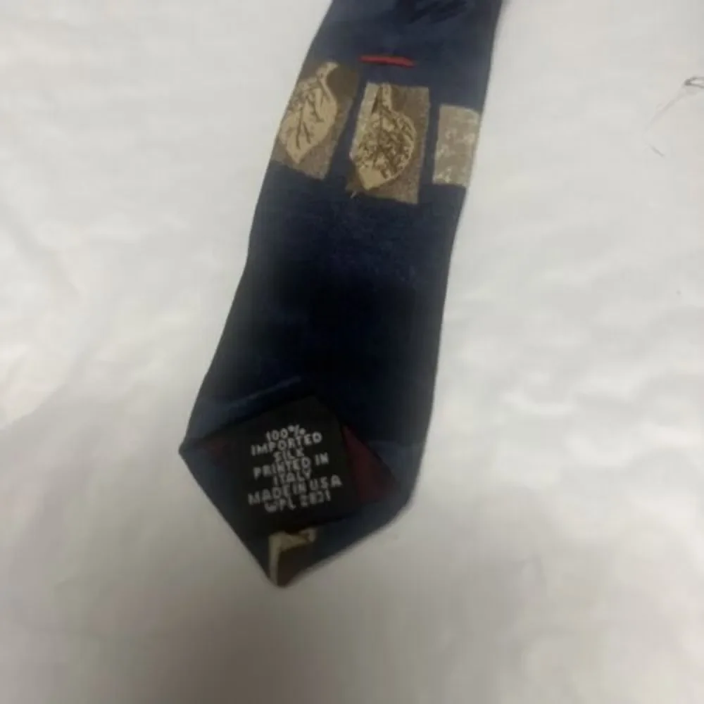 Van Heusen 417 by