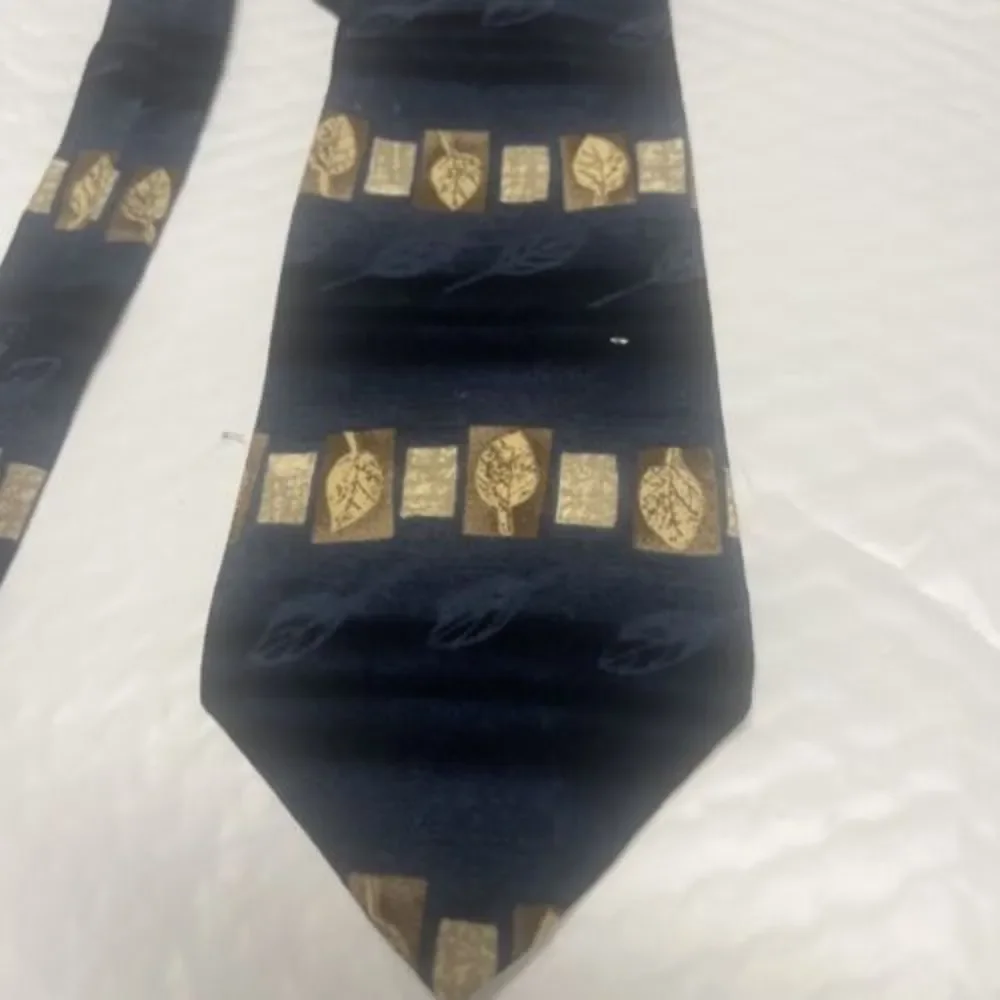 Van Heusen 417 by