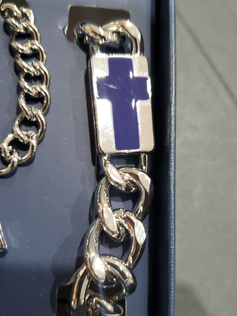 Guess men silver