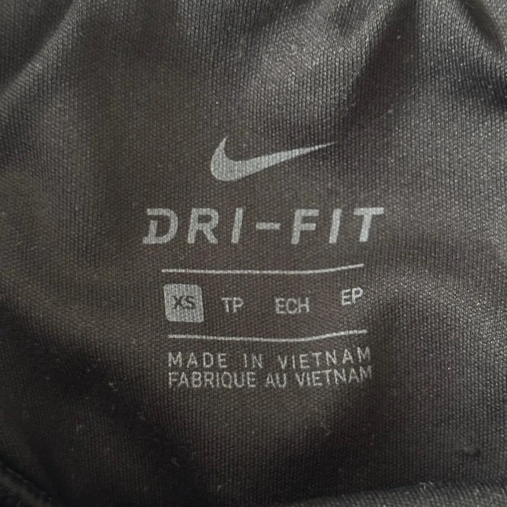 Nike girls activewear