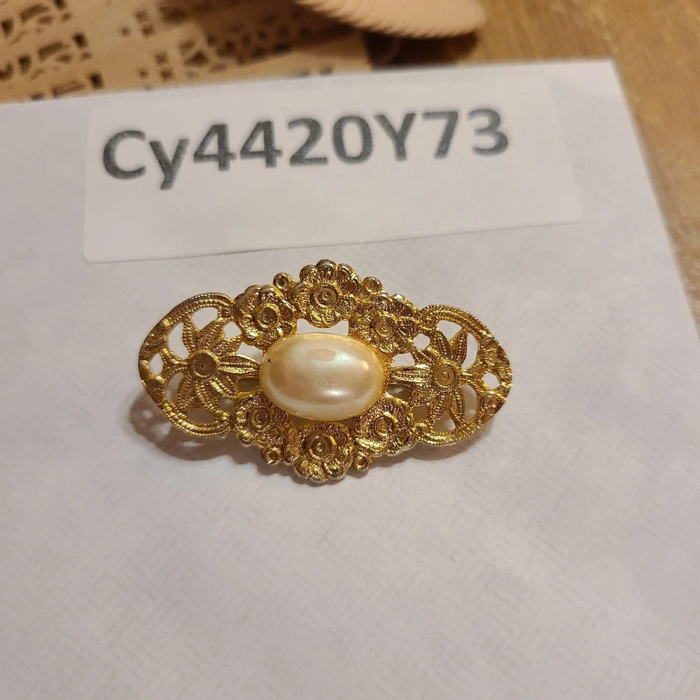 Unique Vintage intricate gold