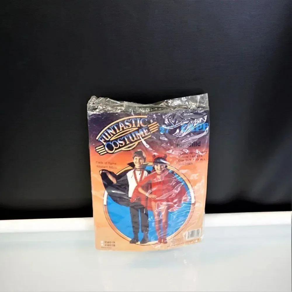 Forum Novelties halloween cape 