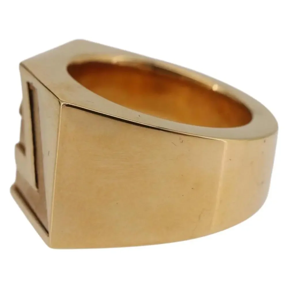 Versace ring size