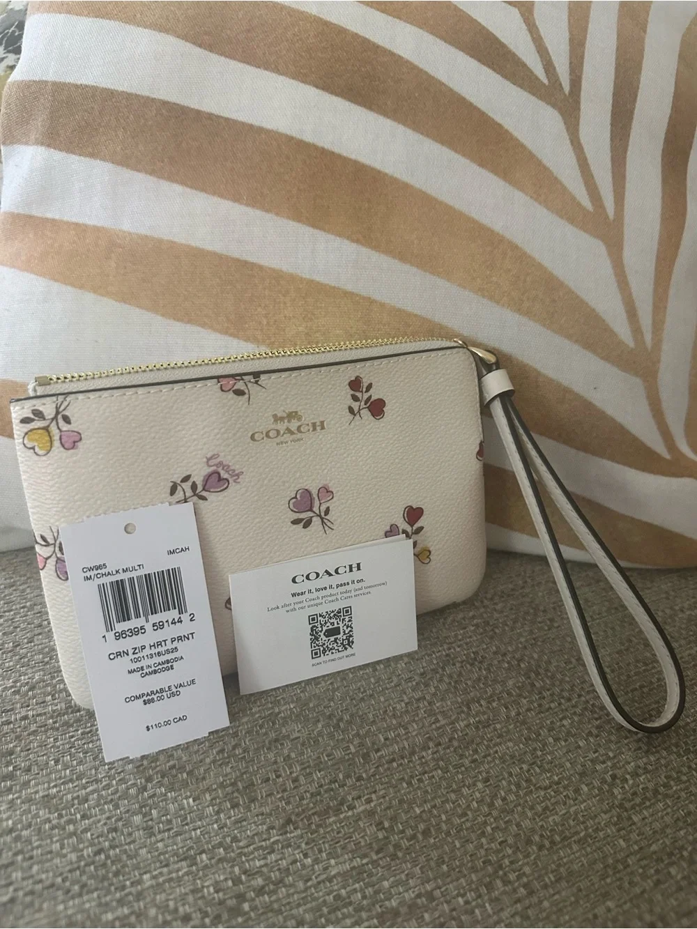 Coach nwt shaped