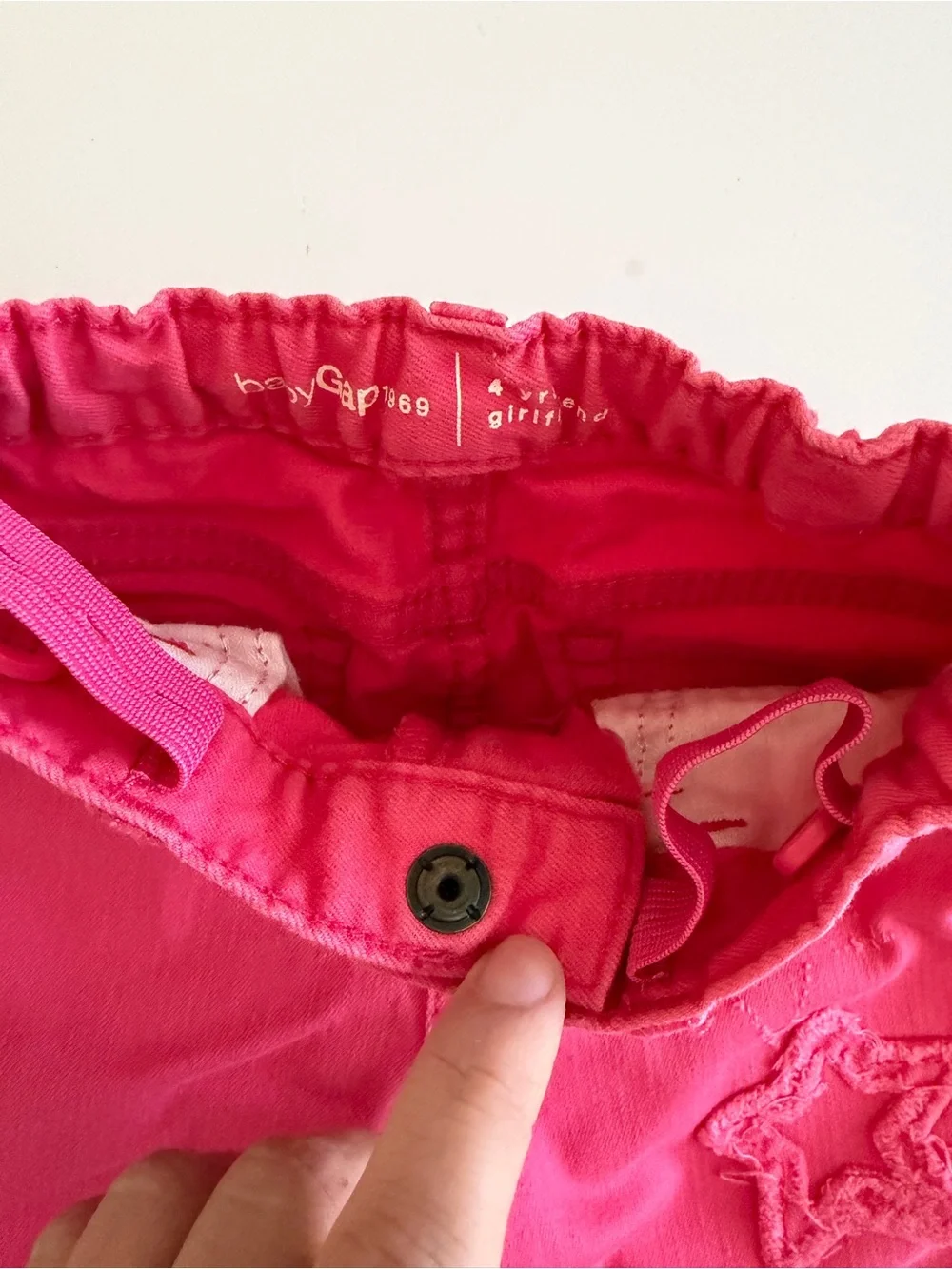 GAP bright hot