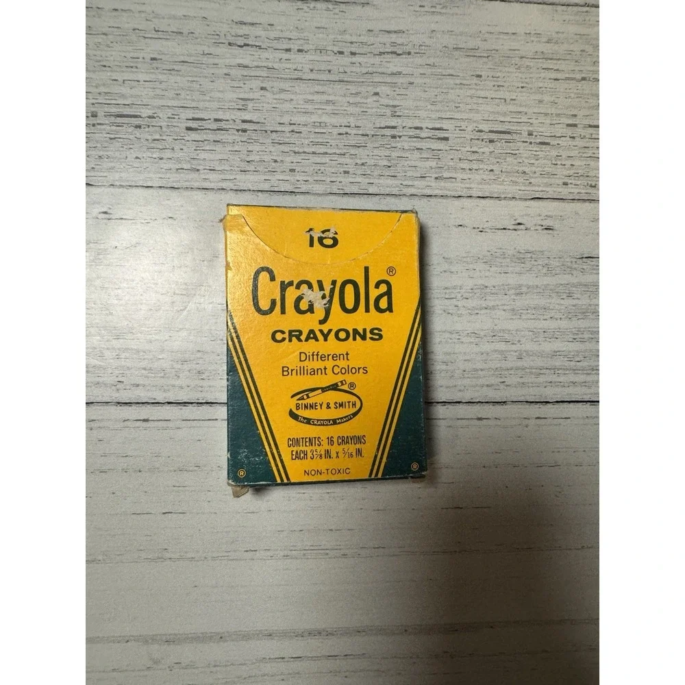 Vintage Crayola 16 Binney & Smith Co New York Color School Crayons‎ Most Unused
