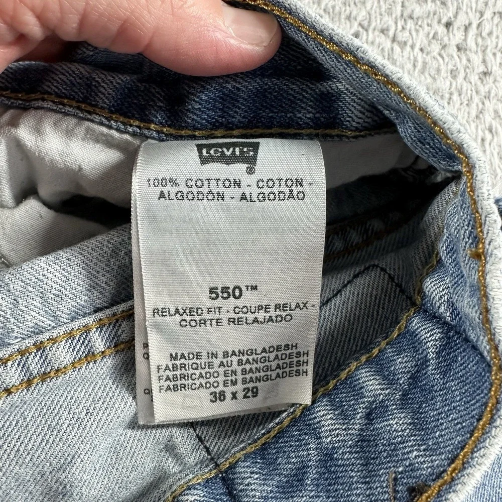 VINTAGE Levi's 550 Jeans Mens‎ 36x29 (Fits 32x27) Blue Light Wash Relaxed Fit