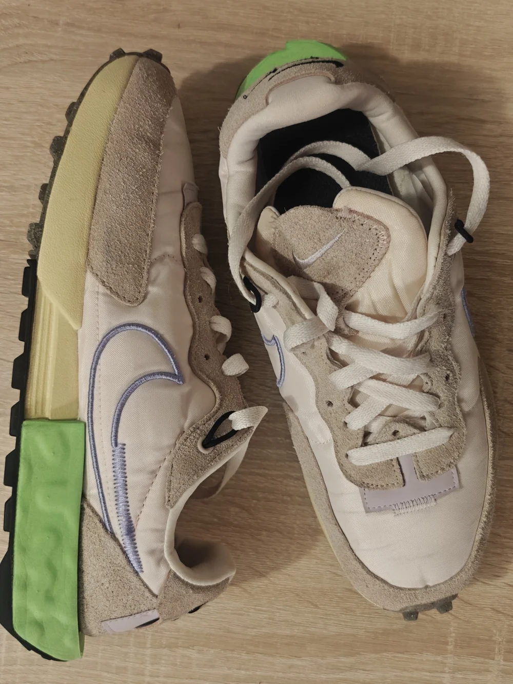 Nike women sneakers