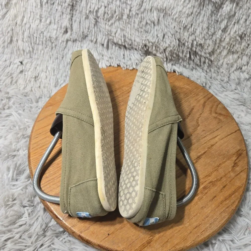 Toms top loafer