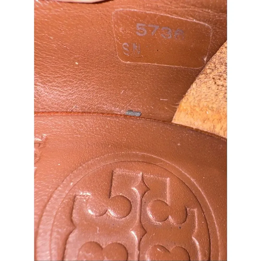 Tory Burch heel detail