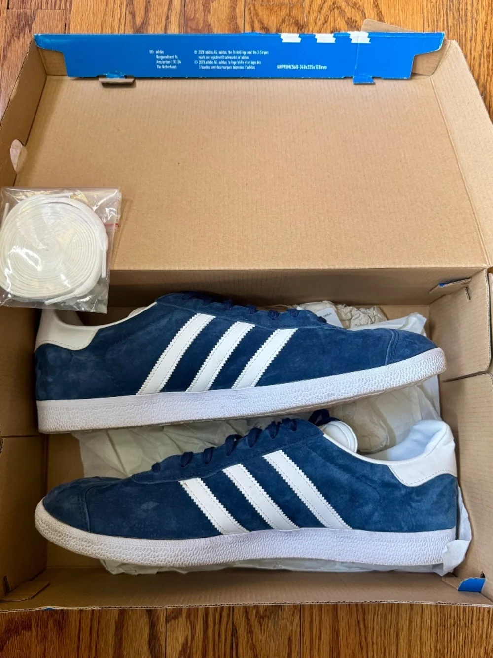 adidas classic gazelle