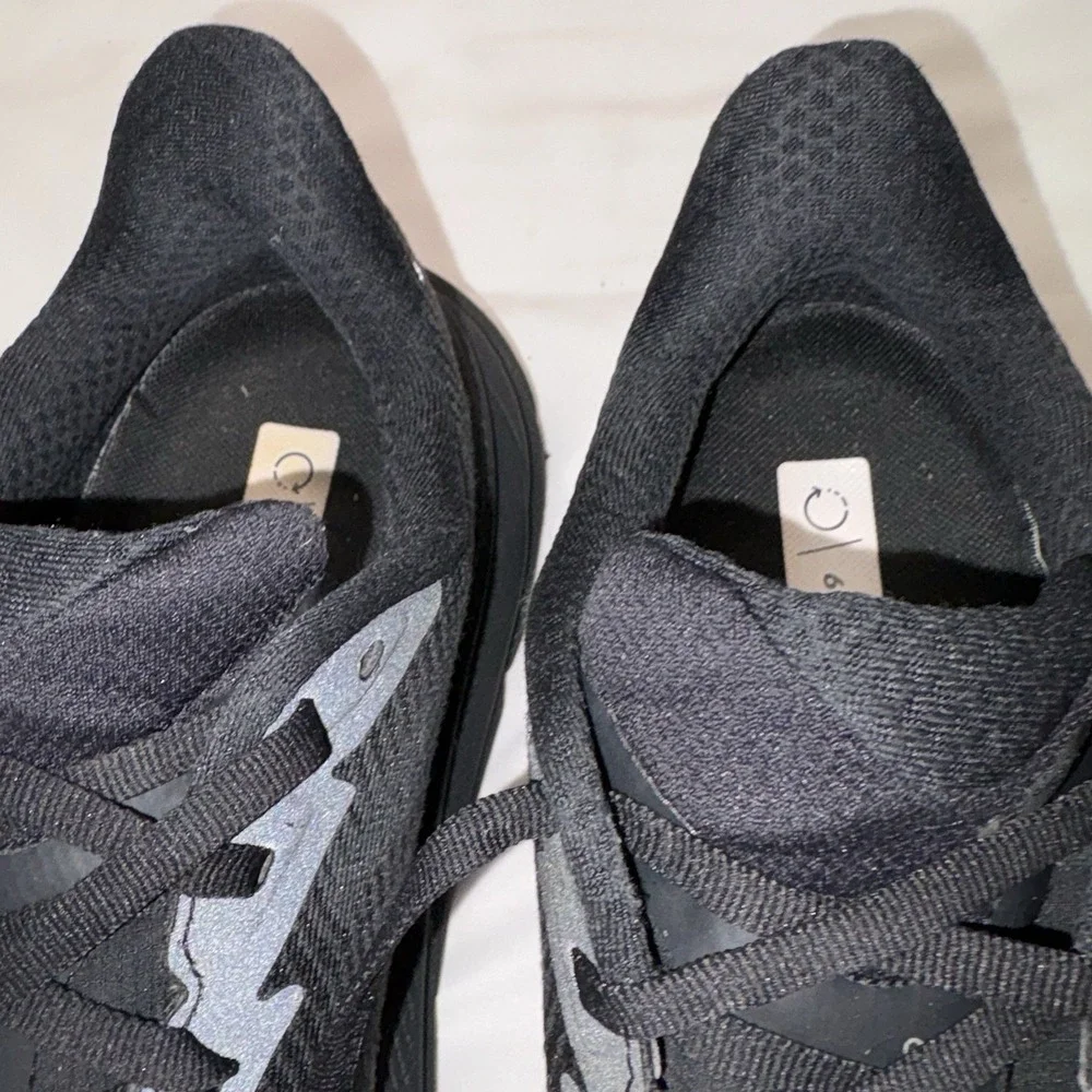 Hoka One One great preowned