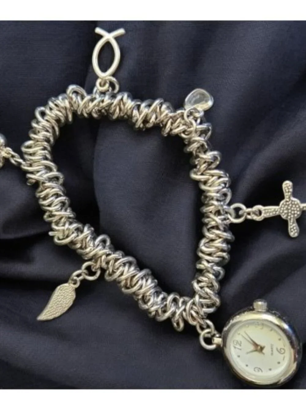 AVON Signature Collection Silvertone Chain Charm Bracelet Ladies Quartz Watch