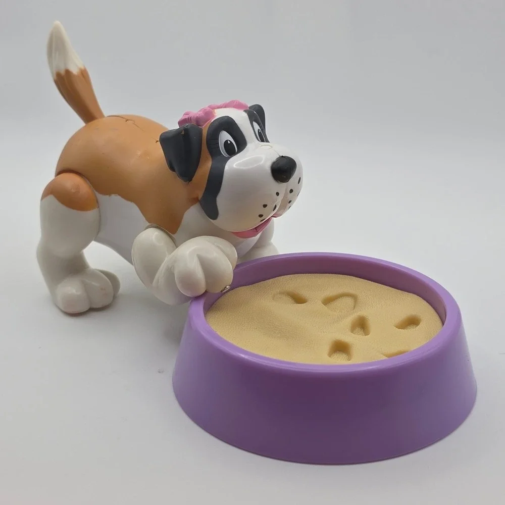 Mattel Doggie Daycare Honey Saint Bernard Figure Sandbox Tan Brown Fair 2004