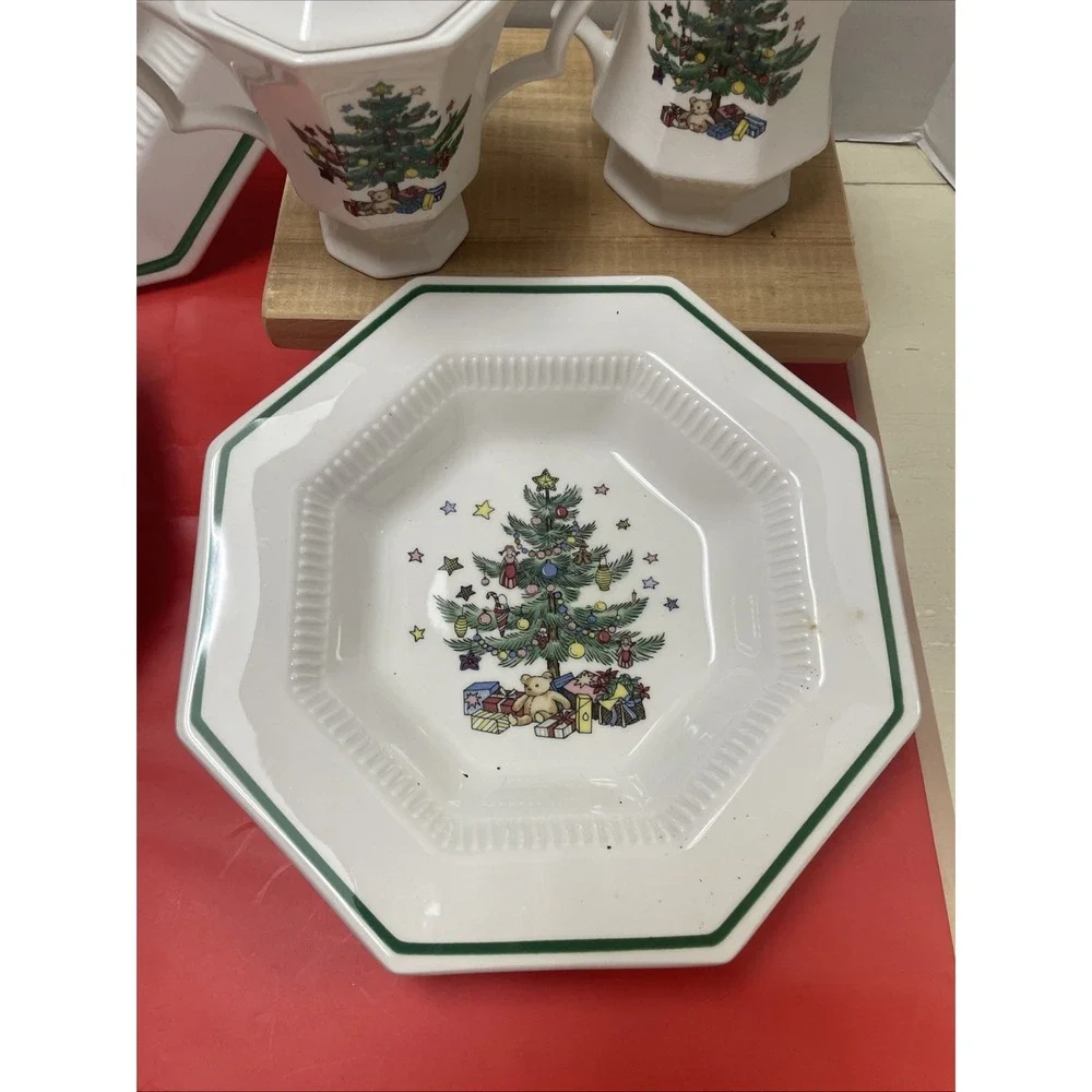 Nikko christmastime piece