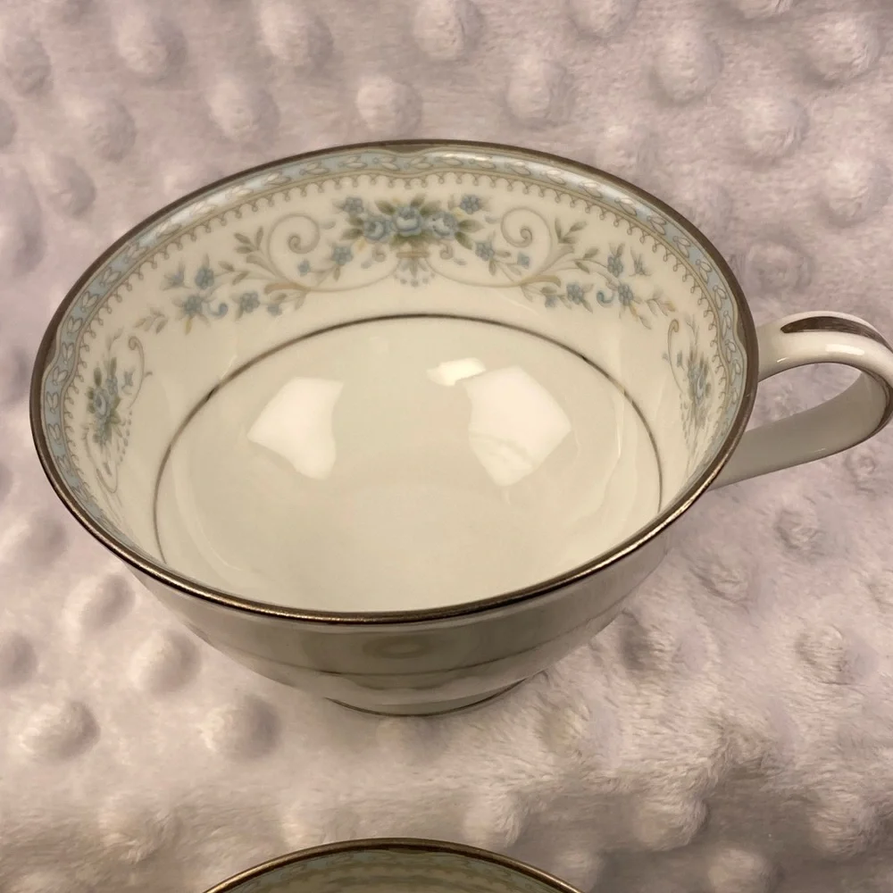 Noritake beautiful mint