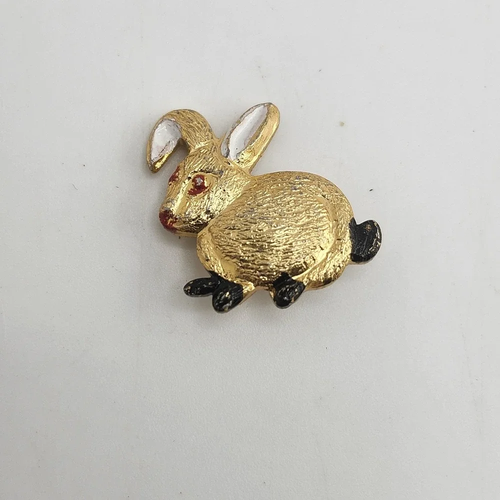 Vintage Pressed Metal Tin Bunny Rabbit Brooch Pin‎