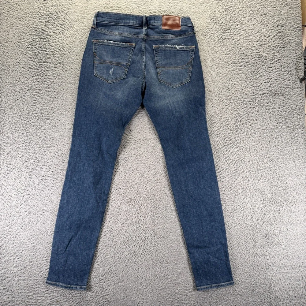 Hollister before purchasing