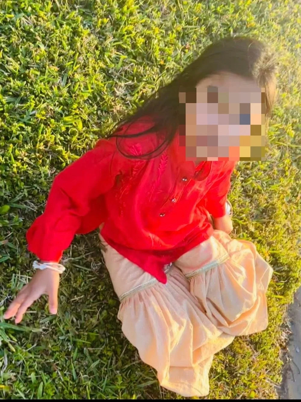 Girls Red Embroidered kamiz/Kurta, pants, Dupatta