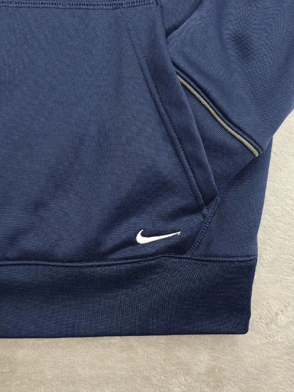 Nike classic pullover